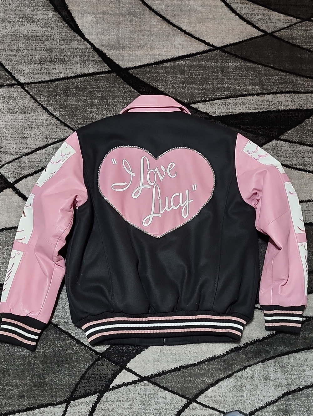 VINTAGE I LOVE LUCY AUTHENTIC APPAREL EMBROIDERED RHINESTONES VARSITY JACKET